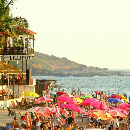 4Bhk Sparkling Apartment Near Beach Pool & Bar 2Bhkx2 Vagator Exterior foto