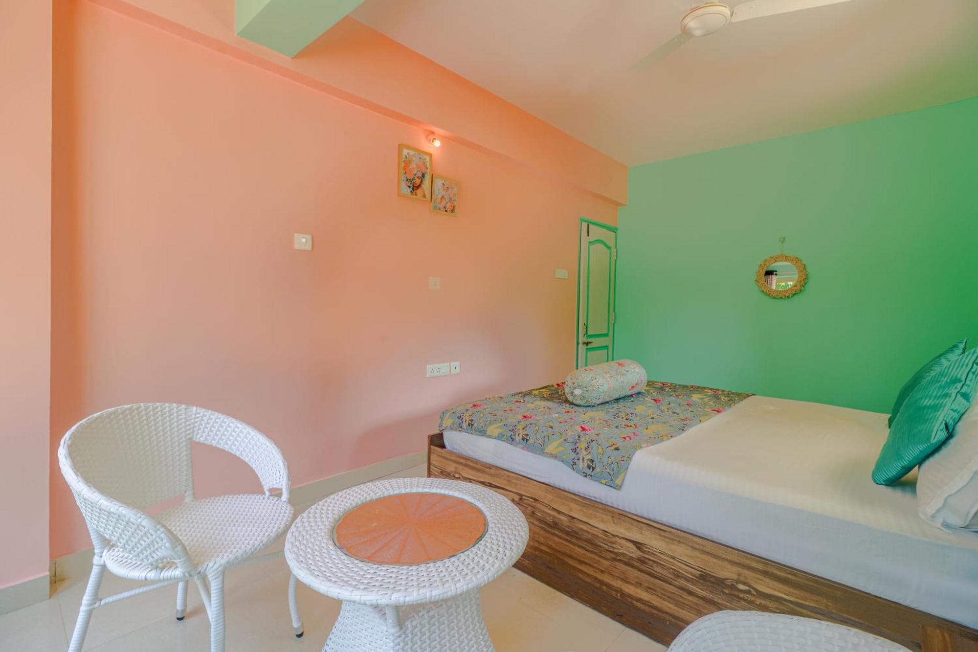 4Bhk Sparkling Apartment Near Beach Pool & Bar 2Bhkx2 Vagator Quarto foto